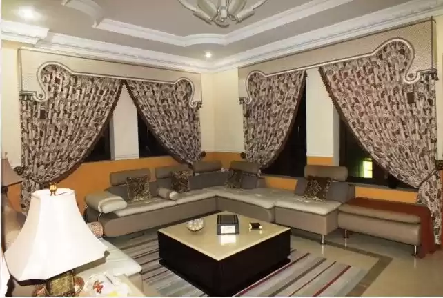 Жилой Готовая недвижимость 7 спален Ж/Ж Отдельная вилла  продается в Доха #8154 - 1  image 